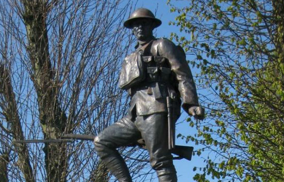 A sculpture of a British infantryman with rifle in hand.
